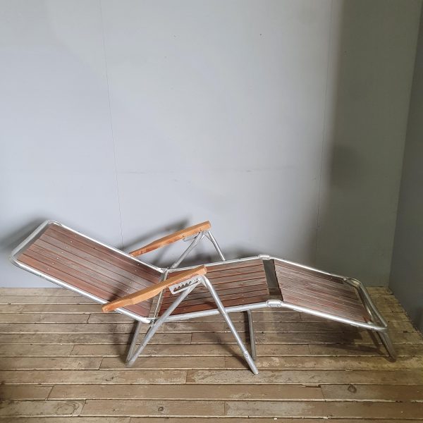 Wood & Metal Folding Garden Lounger Chair