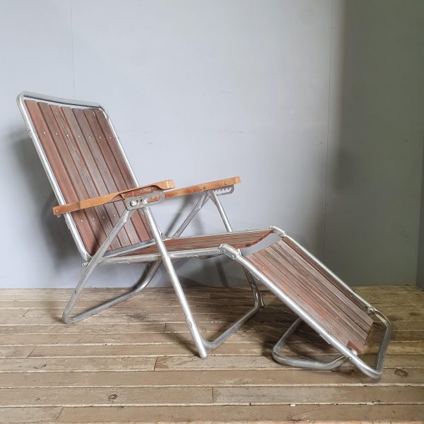 Wood & Metal Folding Garden Lounger Chair