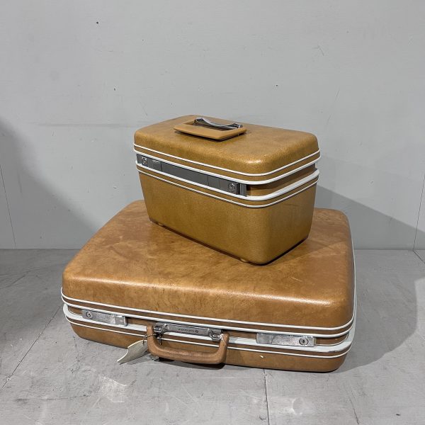 Tan Samsonite Suitcases Set