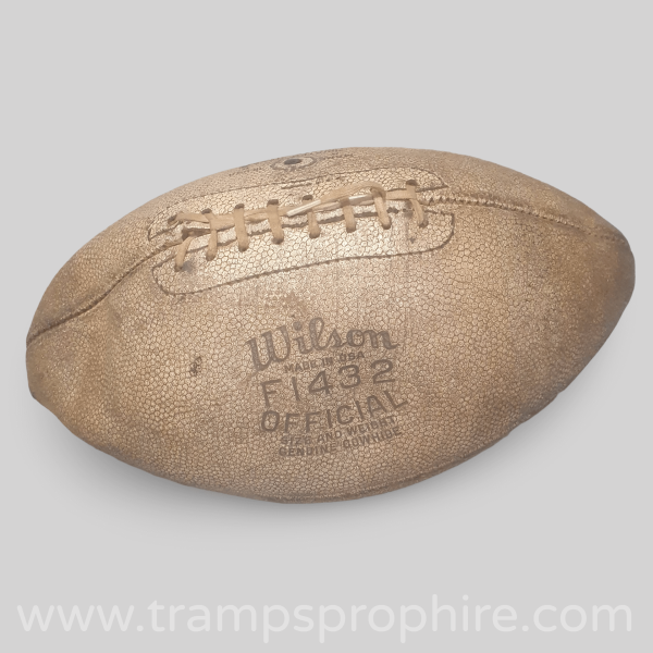 American Footballs Vintage