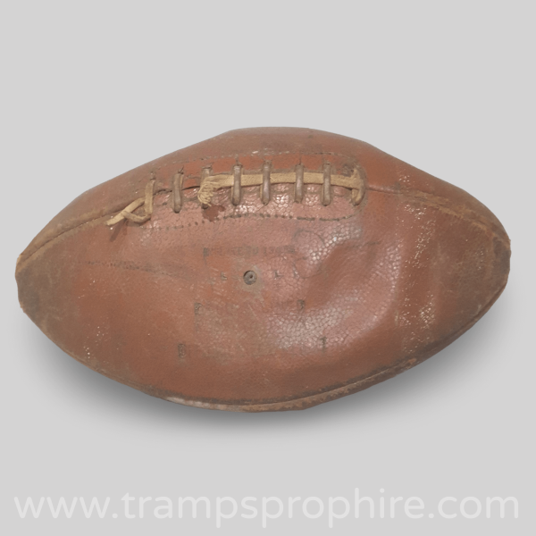 American Footballs Vintage