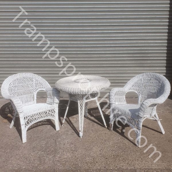 White Wicker Table And Chairs Set