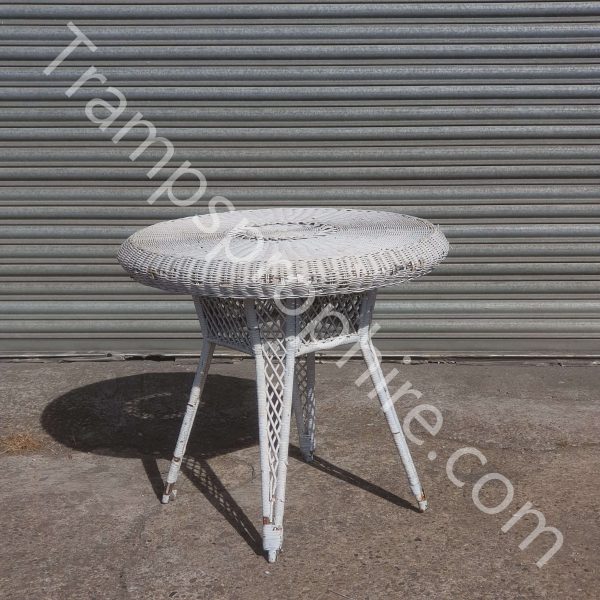 White Wicker Table And Chairs Set